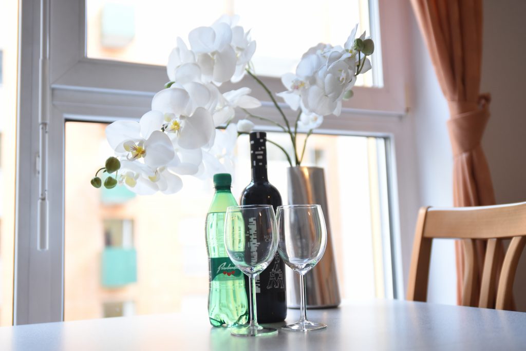 The dining table can sit up to 4 people. 